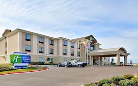 Holiday Inn Express And Suites Schulenburg By Ihg